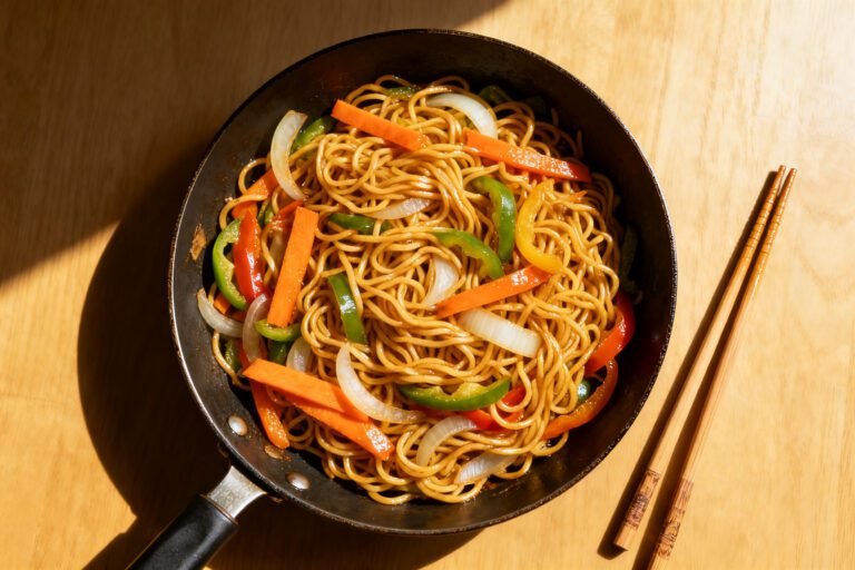 Easy Lo Mein Recipe | Quick Chinese Noodles for Busy Weeknight Dinners